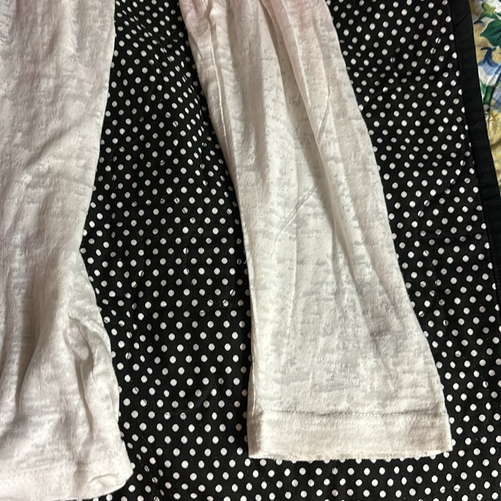 Beautiful Maurices size 1 long sleeve pink and white T shirt - Picture 5 of 9